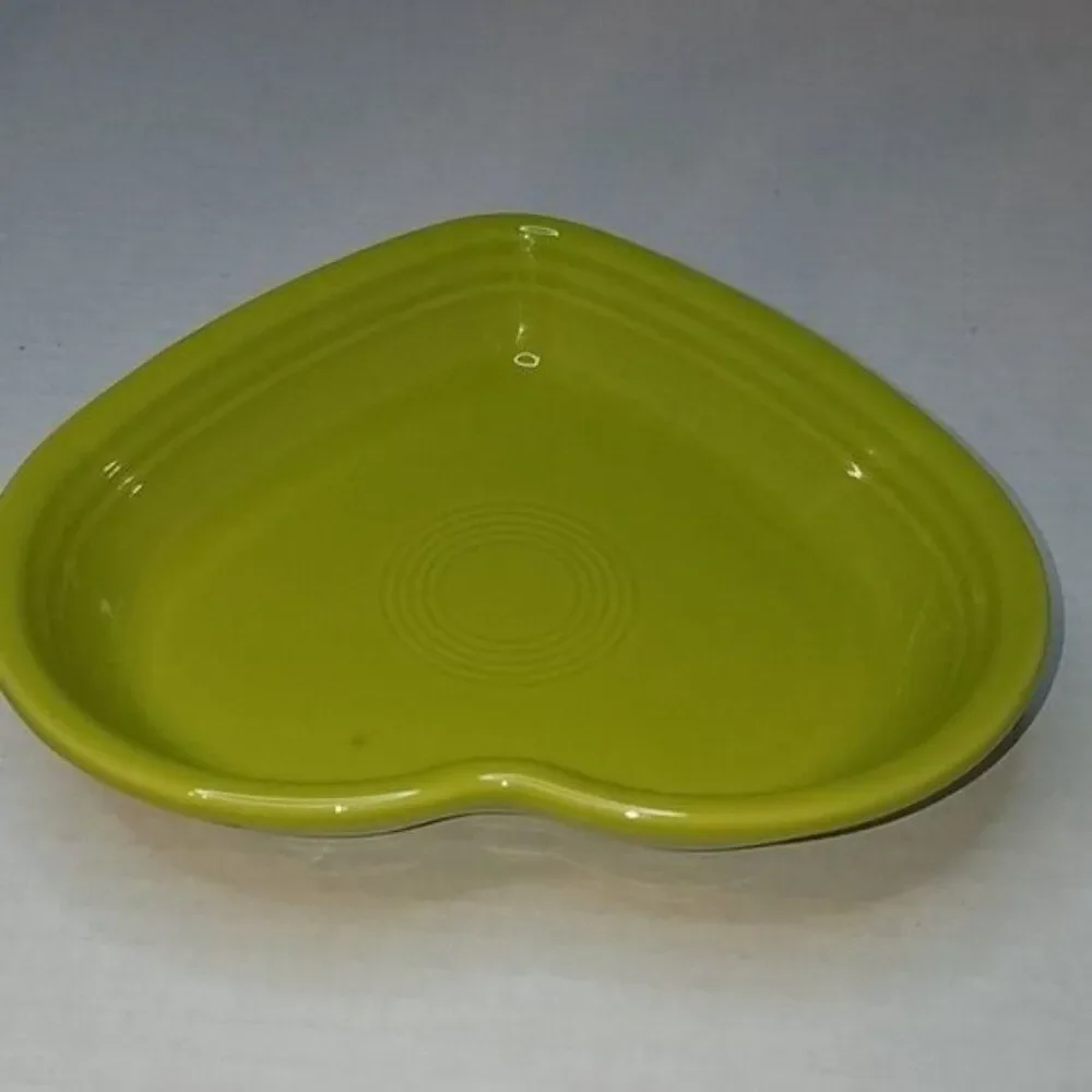 Fiestaware Fiesta Medium Heart Bowl Dish Lemongrass CONTAINER 19 OZ CERAMIC